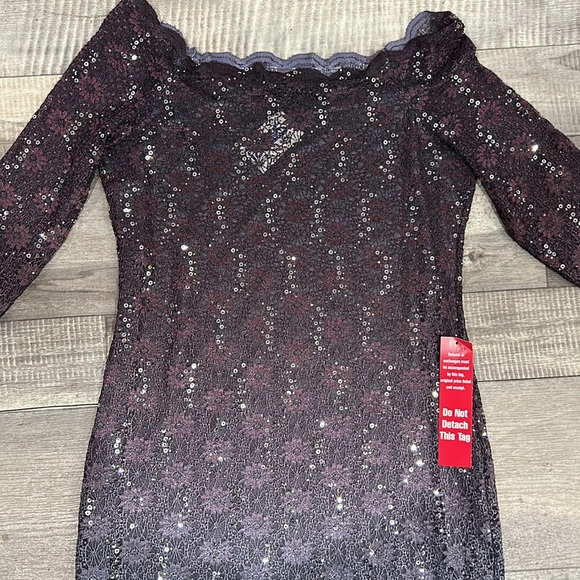 Lace purple dress - Picture 3 of 3